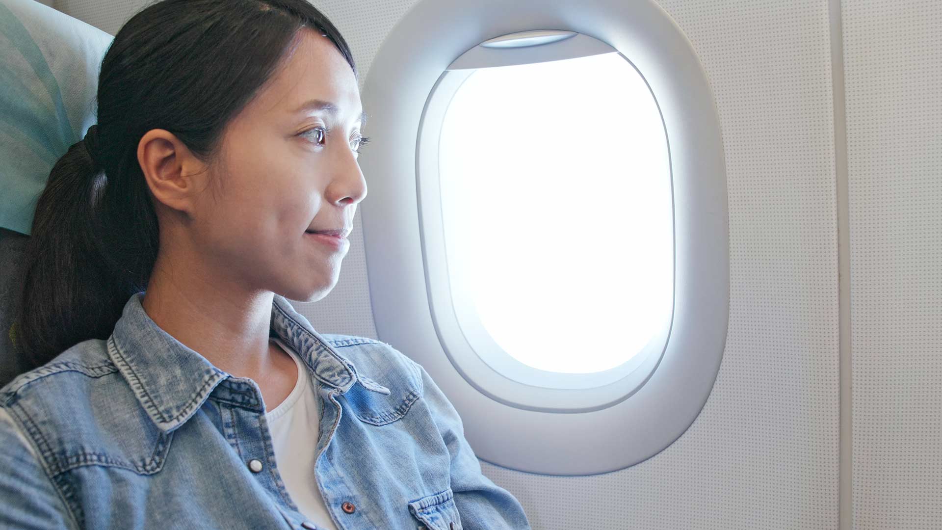 7 Sneaky Habits That Causes Acne Breakouts 3 Traveling by Air