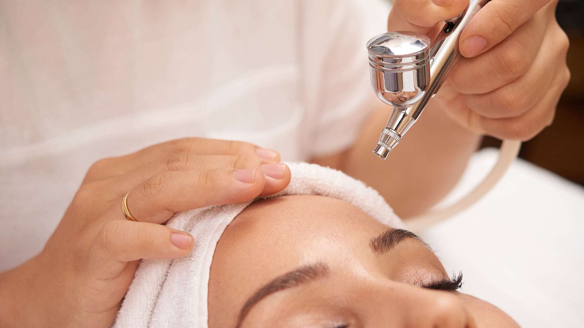 8 Reasons to Consider IPL Photofacial Treatment 2 Photofacial- Photorejuvenation Therapy